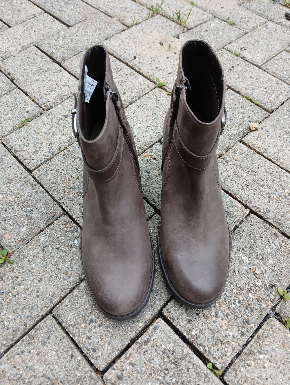 Clarks Clarkwell Hall Taupe Nubux Leather Women's Ankle Boots Hell Size 11M.